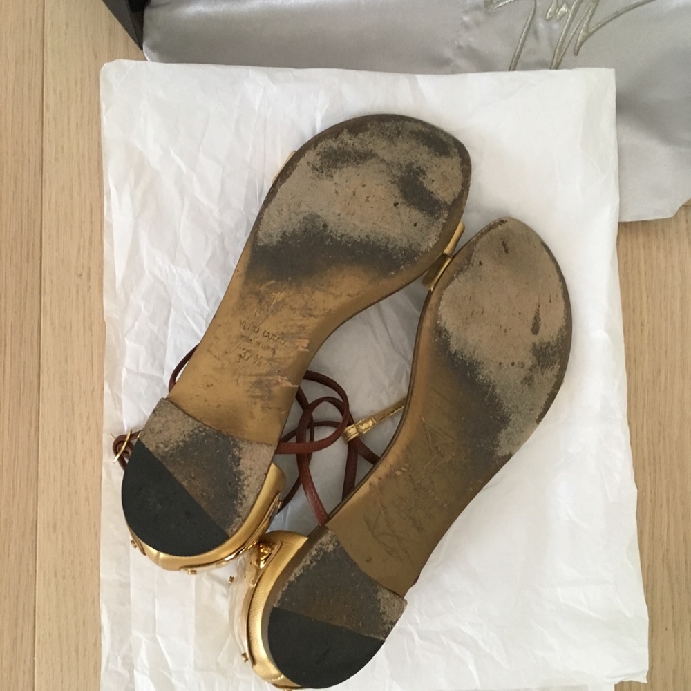 *SOLD* Giuseppe Zanotti Metal Plated Flat Sandals - Picture 4 of 6